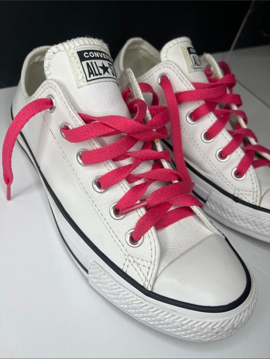 Converse Shoes - Leather Converse, White Low-Top with Bright Pink Laces